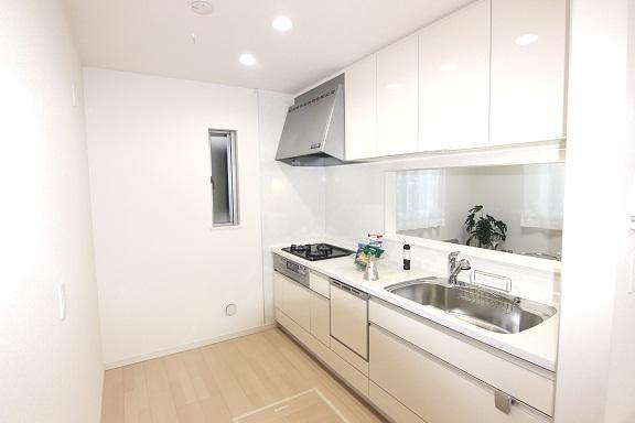 Kitchen. ◆ Kitchen (16 Building) ◆