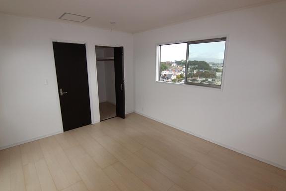 Other introspection. ◆ Western-style (9 Building) ◆ We have with a closet in all of Western-style in all building. Since the storage space will have been secured, It is also safe in one with a lot of luggage!