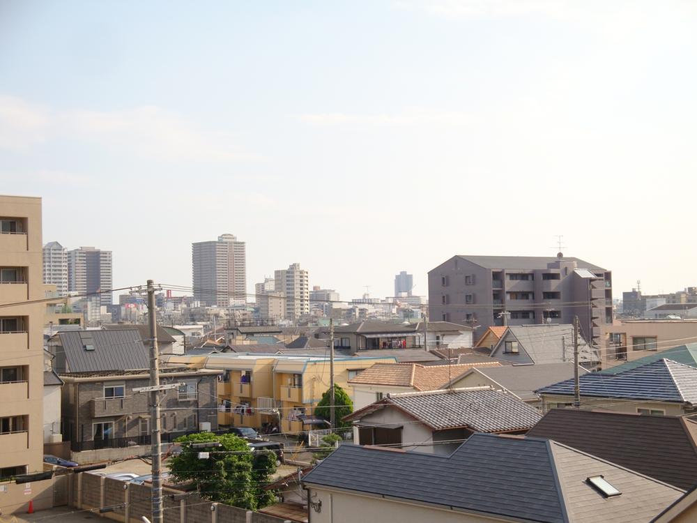 View photos from the dwelling unit. View from the site (June 2013) Shooting
