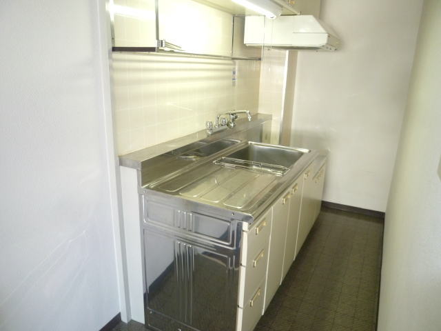 Kitchen. kitchen Gas stove can be installed