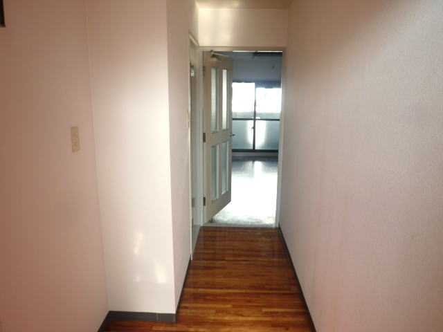 Entrance. Entrance → room