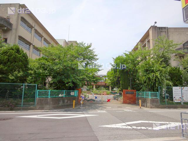 Primary school. 525m to Nishinomiya Municipal Toinokuchi Elementary School