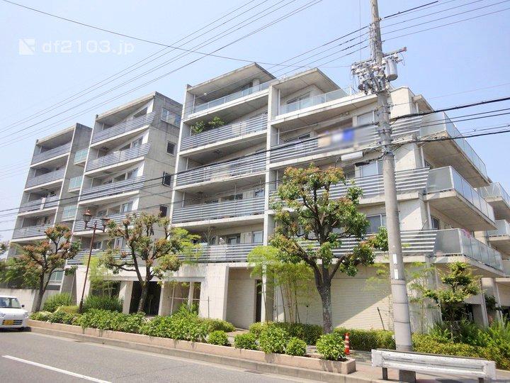 Local appearance photo. Local (September 2012) shooting JR Koshienguchi walk 12 minutes