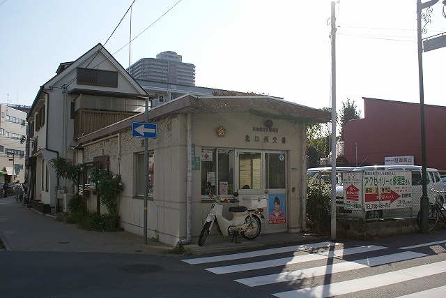 Police station ・ Police box. North exit west alternating (police station ・ Until alternating) 34m