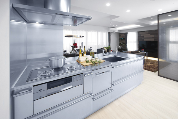 Kitchen.  [kitchen] Commitment to the quality of the system kitchen, Ingenious high-performance and unsurpassed interior of, Toyo kitchens with such high-quality materials have been standard equipment ( ※ )