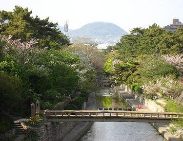 park. Shukugawa riverbed until the green space (park) 1085m