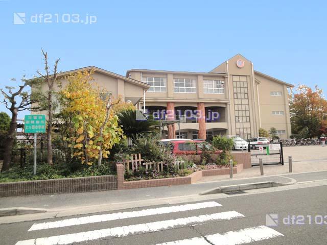 Primary school. 505m to Nishinomiya Municipal Uegahara Elementary School