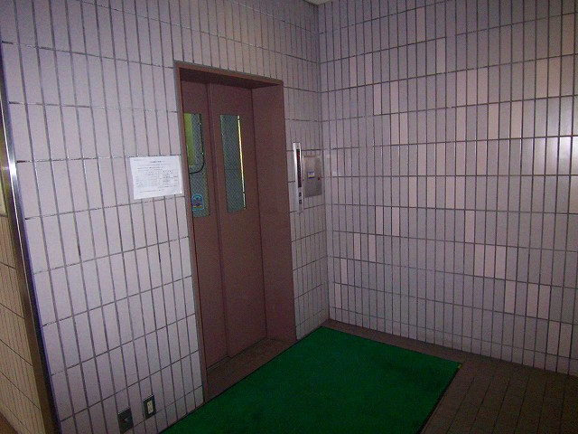 Other common areas. Also with Elevator