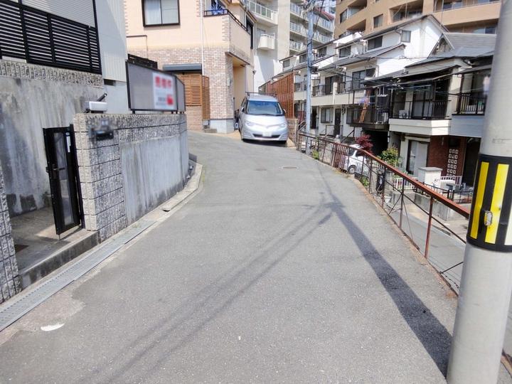 Local appearance photo. Front road is about east on public roads 7.7m ・ Clean the north side about 12m