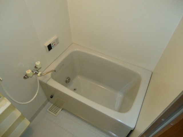 Bath. With follow-fired function