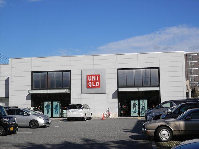 Shopping centre. 1037m to UNIQLO Nishinomiya Murokawa shop