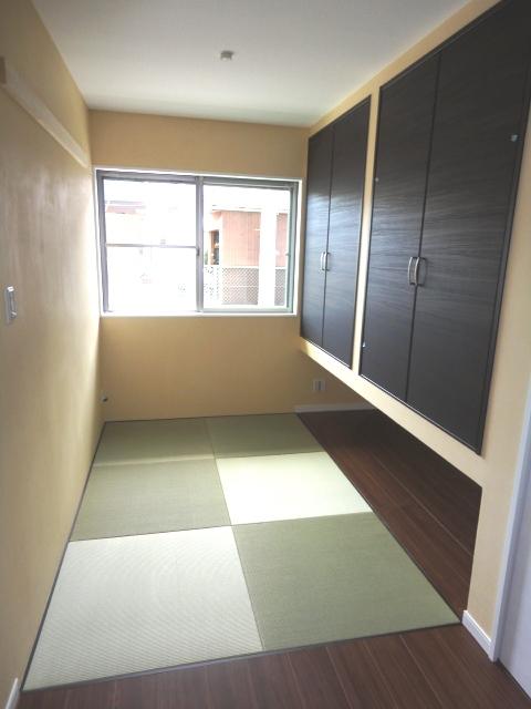 Non-living room