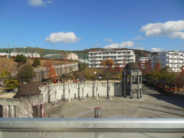 View photos from the dwelling unit. View from the balcony (north direction)