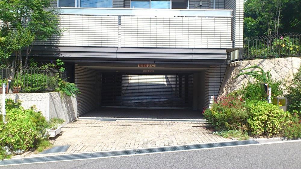 Other common areas. South parking lot entrance