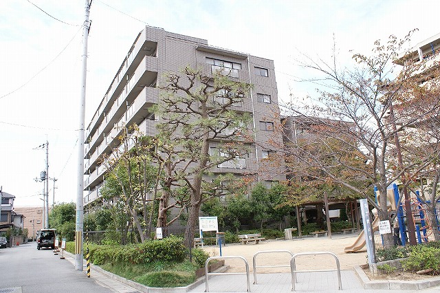 park. Marubashi East Park until the (park) 244m