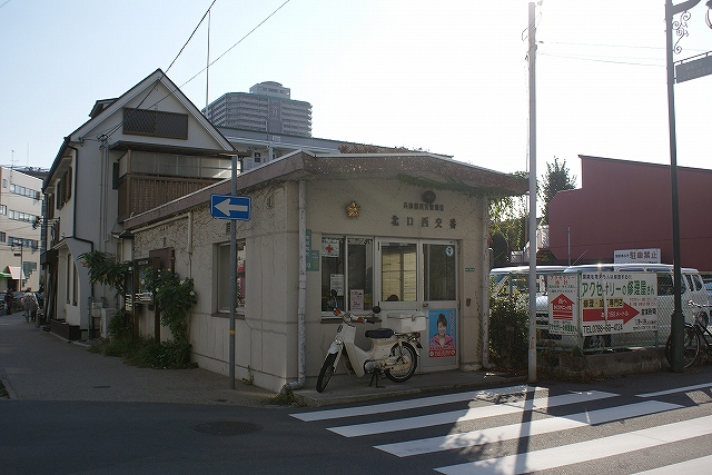 Police station ・ Police box. North exit west alternating (police station ・ Until alternating) 382m