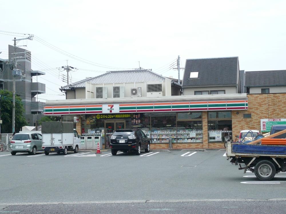 Convenience store. 760m to Seven-Eleven Nishinomiya Araki-cho shop