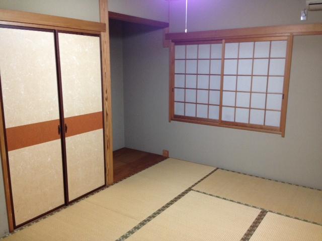 Non-living room. 1F Japanese-style room