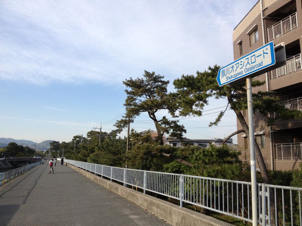 Local appearance photo. Nishinomiyahama / Onmaehama to the park 1-minute walk