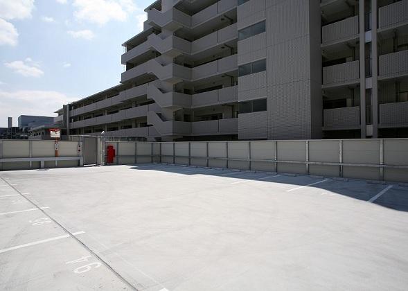Parking lot