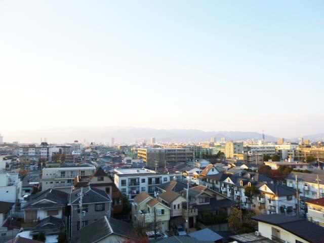 View photos from the dwelling unit. View from the site (December 2013) Shooting