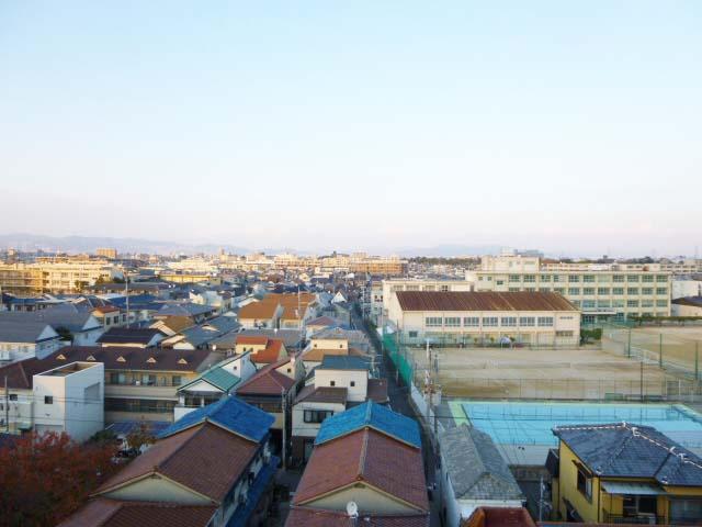 View photos from the dwelling unit. View from the site (December 2013) Shooting