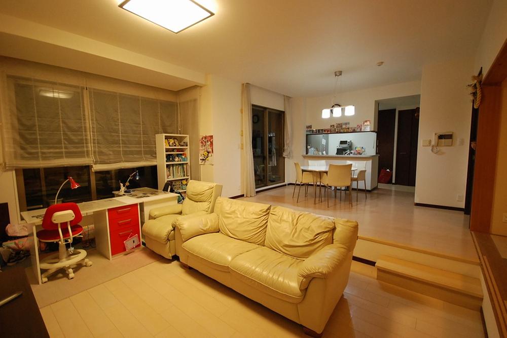 Living. A feeling of freedom living room ceiling height 3 menu - torr.