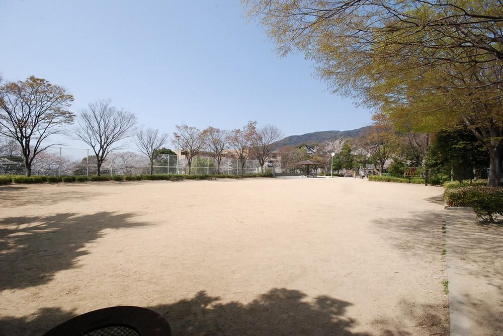park. 50m to Bishamon park
