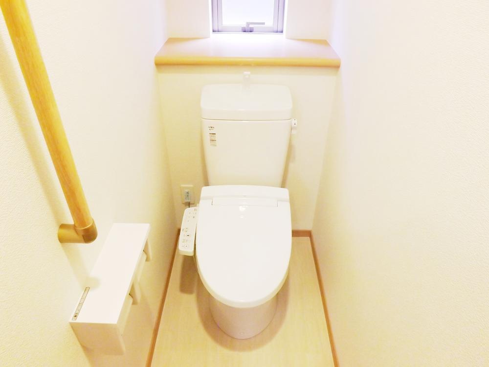 Other Equipment. Same specifications photos (toilet)