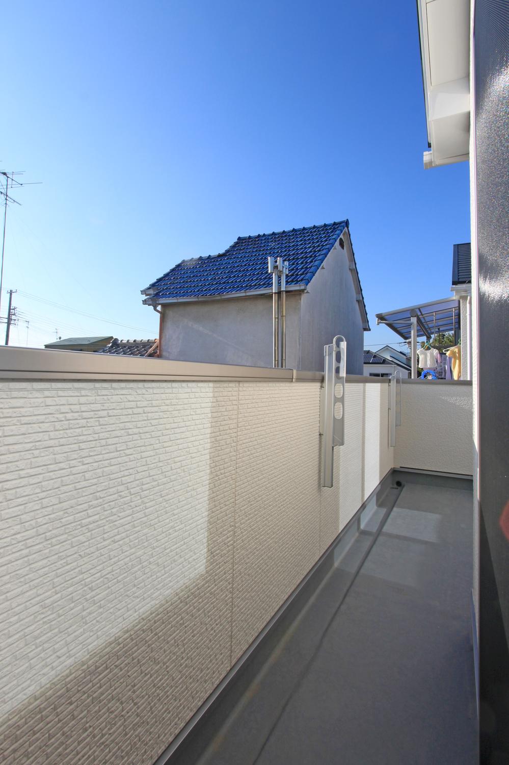 Balcony. ◆ balcony ◆