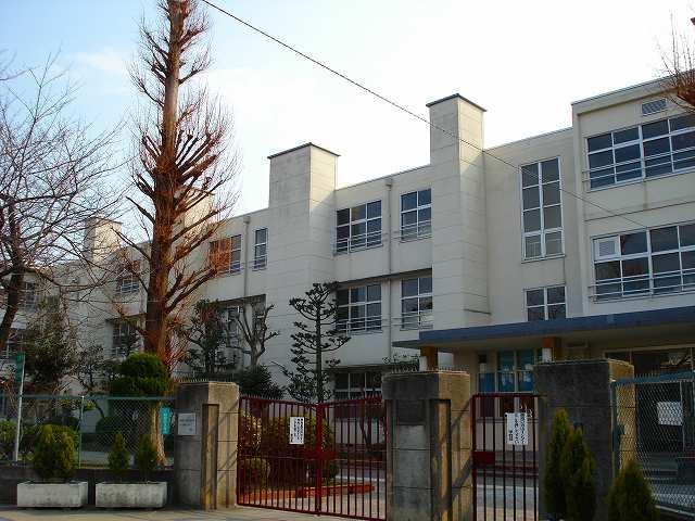 Other. Gakubun until junior high school 11 minutes' walk