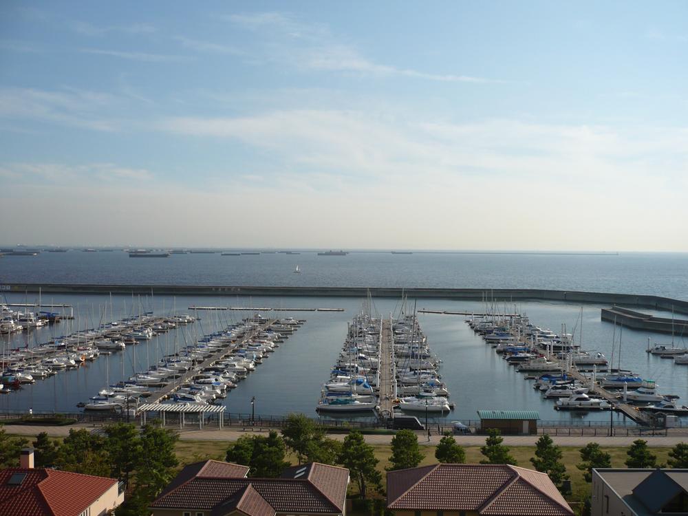 View photos from the dwelling unit. View from the balcony