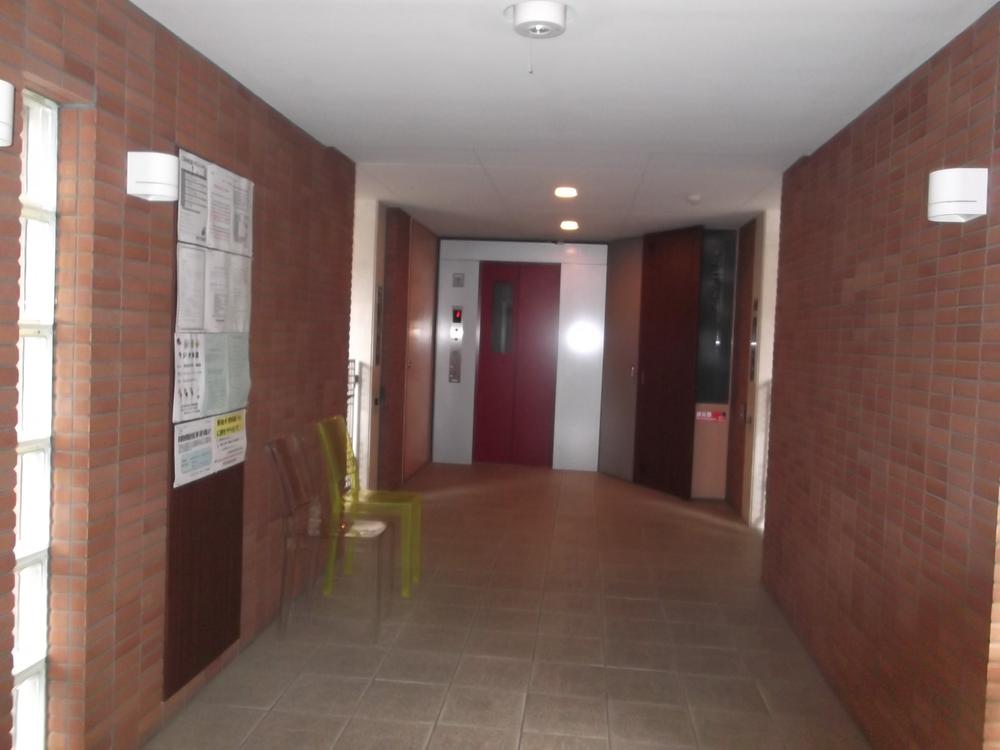 lobby. Common areas: building another lobby