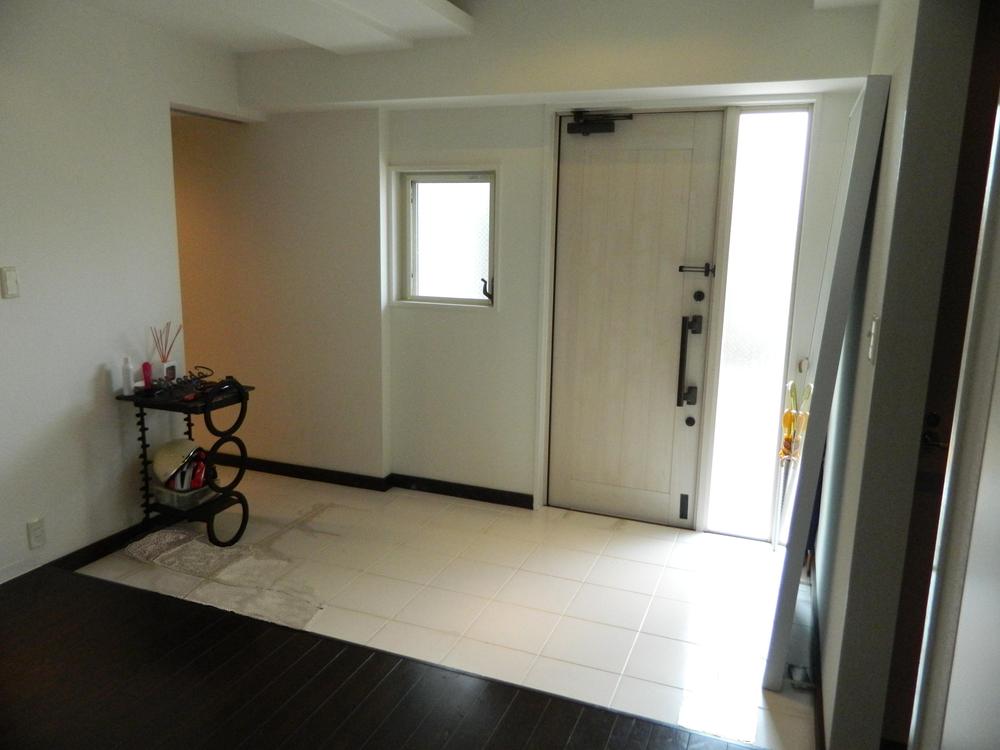 Entrance. First floor entrance. There is also shoe closet