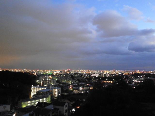 View photos from the dwelling unit. Night view from the site (December 2013) Shooting