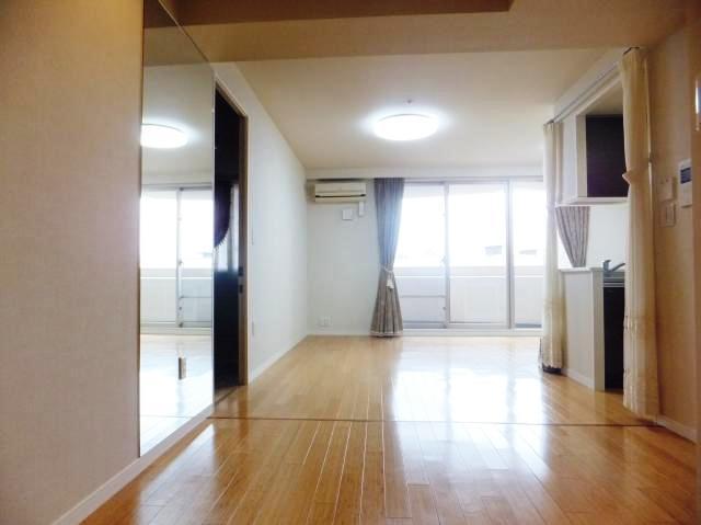 Living. LDK there about 20 tatami mats.