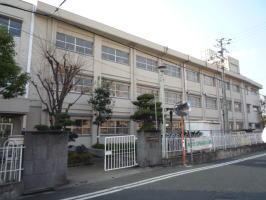 Primary school. Nishinomiya Municipal Kamikoshien up to elementary school (elementary school) 912m