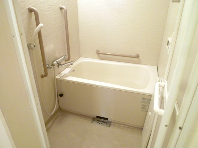 Bath. Add-fired (high temperature Sayu) ・ Bathroom with automatic hot water clad function