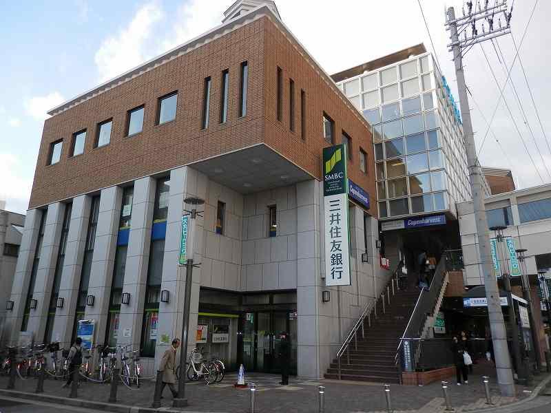 Bank. Sumitomo Mitsui Banking Corporation Kinoehigashi to the branch 566m