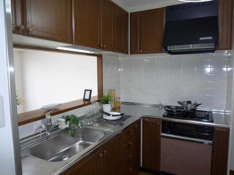Kitchen. Indoor (July 2013) Shooting