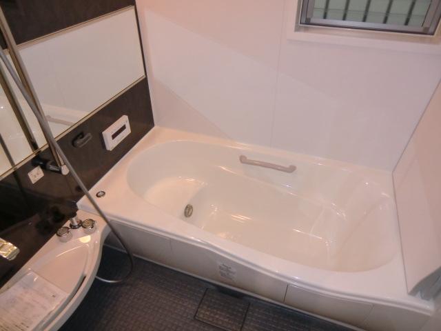Bathroom. Local photo (bathroom) Bathroom heating dryer! Warm bath!  With mist sauna! 