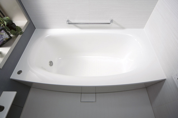 Bathing-wash room.  [Bow soaking bathtubs] Draw a soft arch, Design of every bathtub sense. With a gentle angle to the tub of the apron, Used widely at the same time washing place and around the shoulder can take leisurely, To produce a high quality, relaxing space (same specifications)