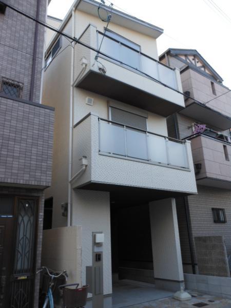 Local appearance photo. ■ Exterior Photos ■