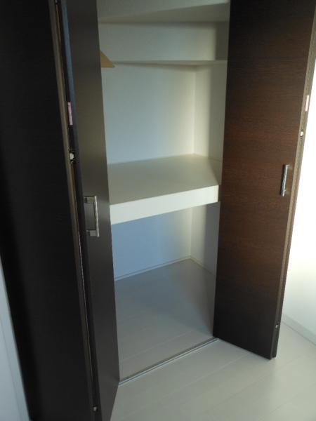 Receipt. ■ closet ■ The third floor Western-style closet. Is plenty of storage.