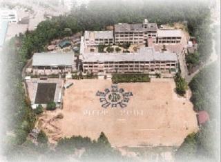 Primary school. Nishinomiya City 350m to stand Yamaguchi Elementary School