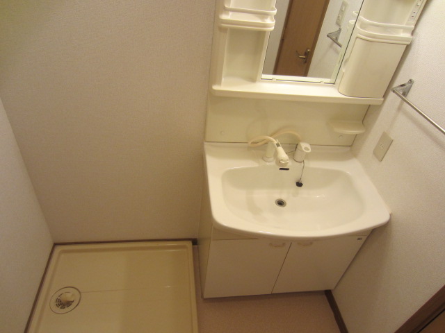 Washroom. It will be the same type of photo.