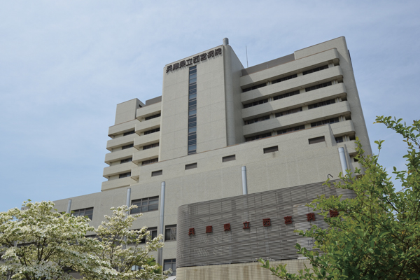 Surrounding environment. Prefectural Nishinomiya Hospital (7 min walk ・ About 550m)