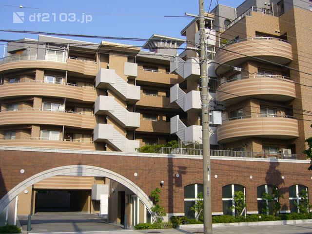 Local appearance photo. Heisei 16 years January Built in pet breeding possible apartment