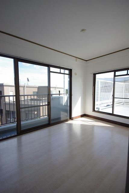 Non-living room