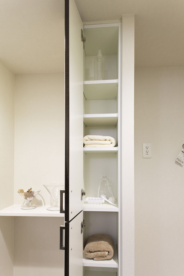 Receipt.  [Linen cabinet] The powder room, Set up a convenient linen warehouse for storage, such as towels (same specifications)